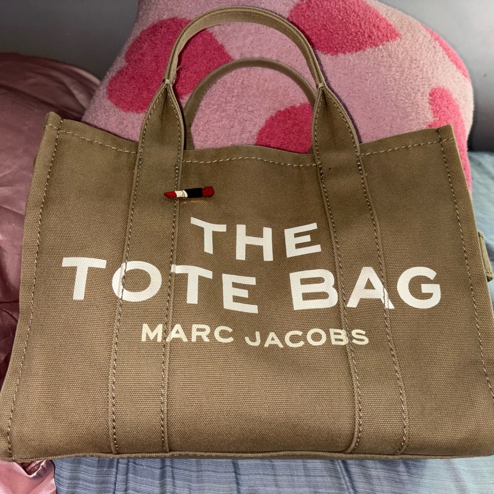 Marc Jacob’s medium tote bag